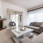 Sugar View In Villa *
